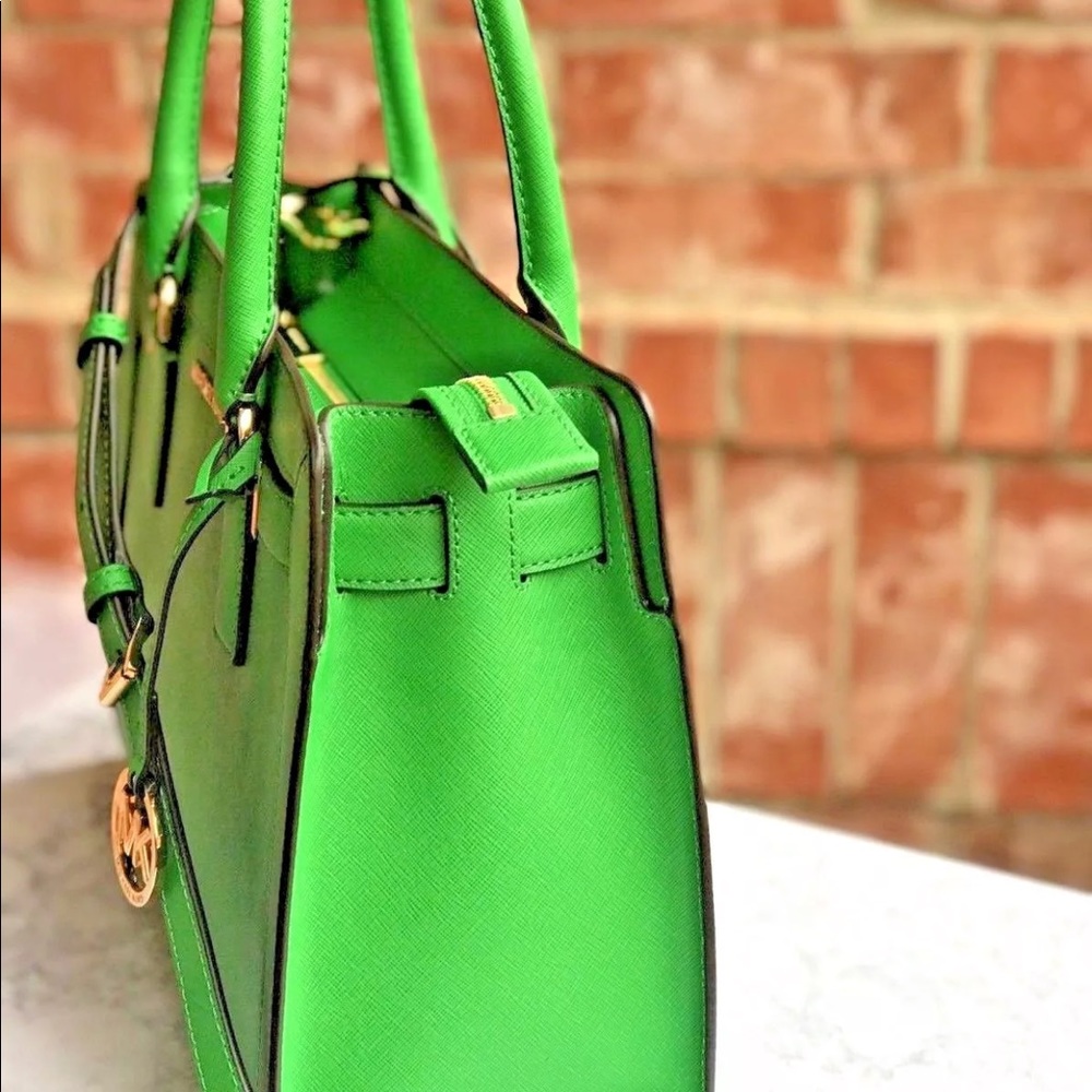 Authentic Michael Kors medium dillon handbag - Picture 8 of 8